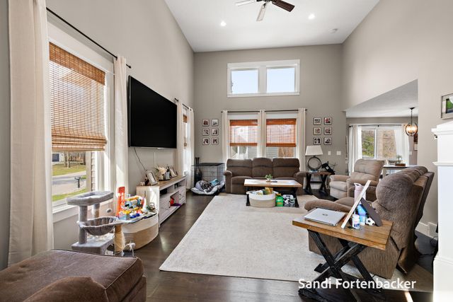 6635 Timberbrook Court, Norton Shores, MI 49444