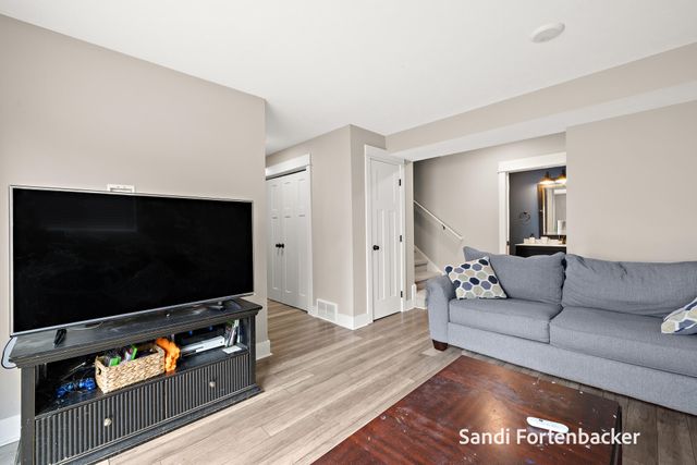 6635 Timberbrook Court, Norton Shores, MI 49444