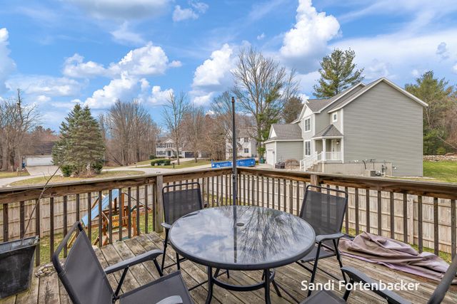 6635 Timberbrook Court, Norton Shores, MI 49444