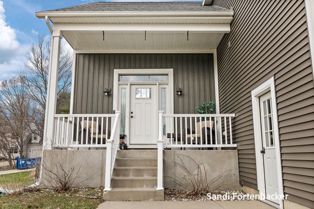 6635 Timberbrook Court, Norton Shores, MI 49444