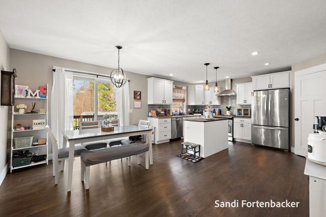 6635 Timberbrook Court, Norton Shores, MI 49444