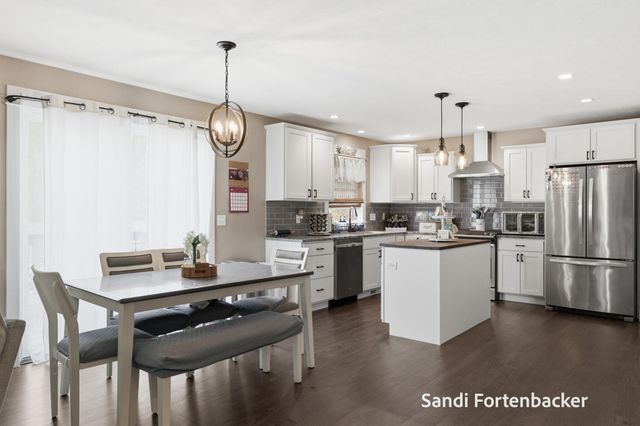 6635 Timberbrook Court, Norton Shores, MI 49444