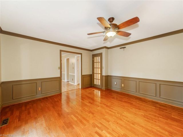 5812 Luxbury Court, Winston-salem, NC 27104