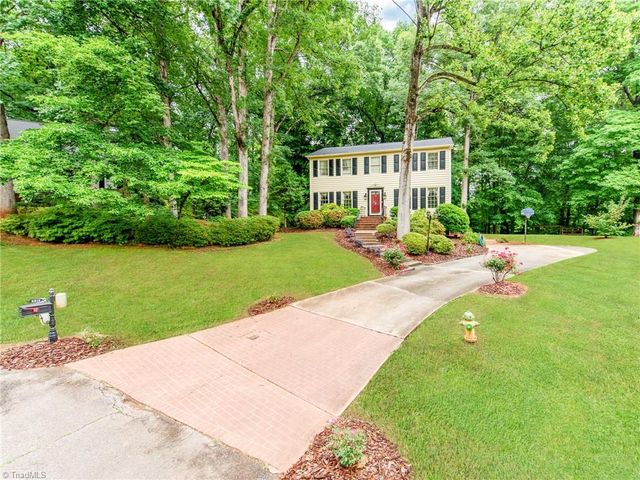 5812 Luxbury Court, Winston-salem, NC 27104