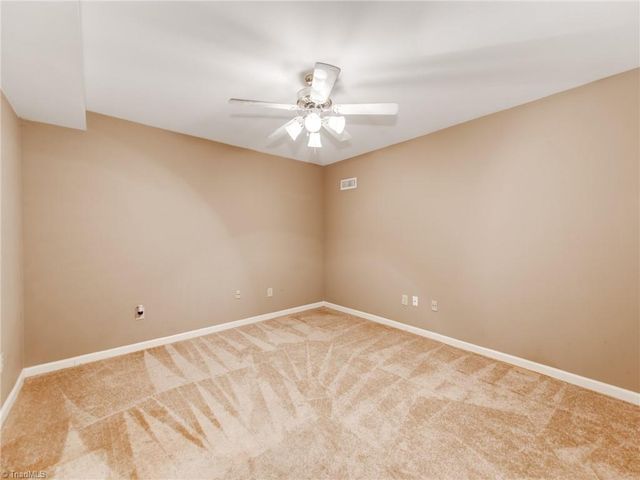 5812 Luxbury Court, Winston-salem, NC 27104