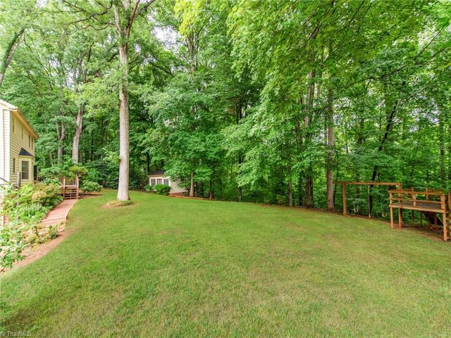 5812 Luxbury Court, Winston-salem, NC 27104