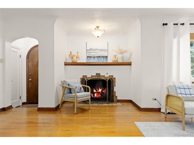 2315 Jasmine St, Denver, CO 80207