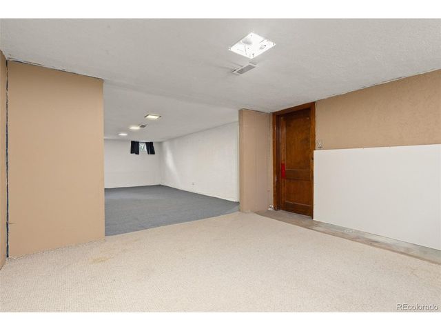 2315 Jasmine St, Denver, CO 80207