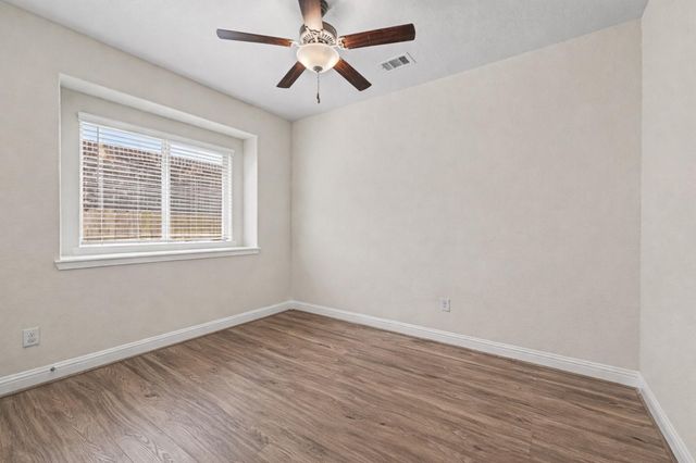 9615 Slumbering Willow Lane, Richmond, TX 77406