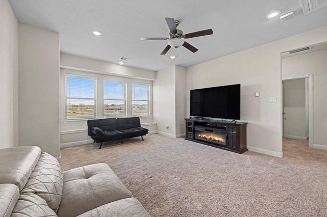 9615 Slumbering Willow Lane, Richmond, TX 77406