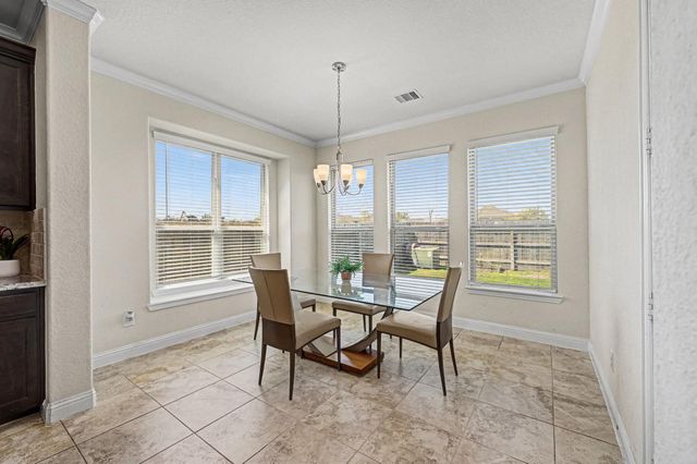 9615 Slumbering Willow Lane, Richmond, TX 77406