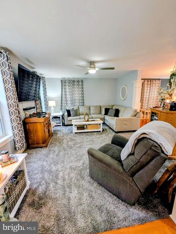 5785 BURKEY RD, Gap, PA 17527