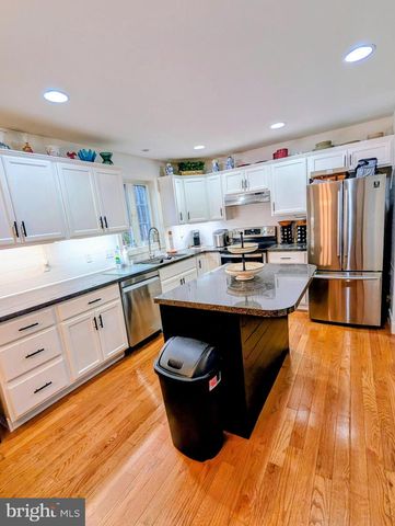 5785 BURKEY RD, Gap, PA 17527