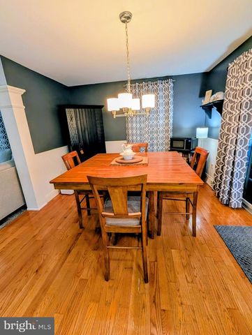 5785 BURKEY RD, Gap, PA 17527
