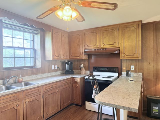 3755 Faulkner Dr, Nashville, TN 37211