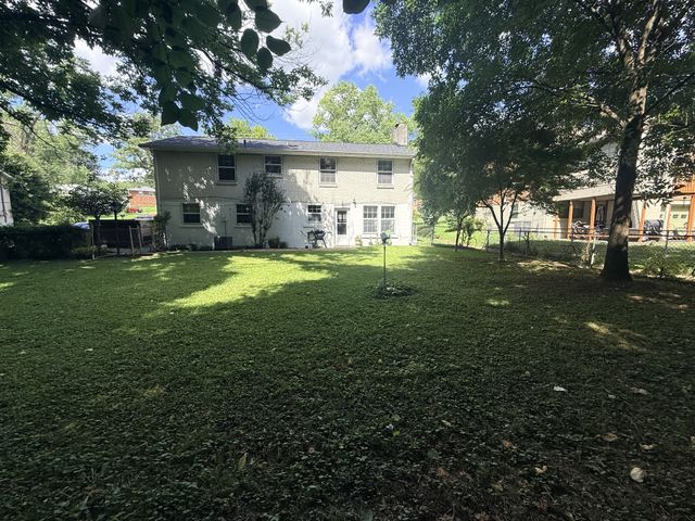 3755 Faulkner Dr, Nashville, TN 37211