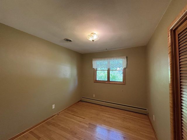 534 DEMAREST STREET, Waupaca, WI 54981