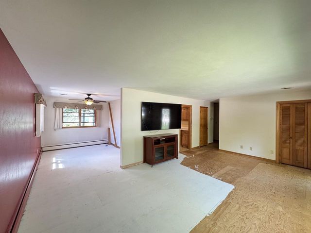 534 DEMAREST STREET, Waupaca, WI 54981