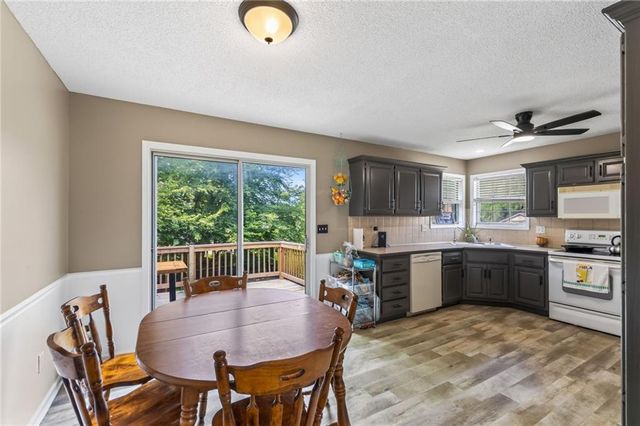 303 Crystal Drive, Belton, MO 64012