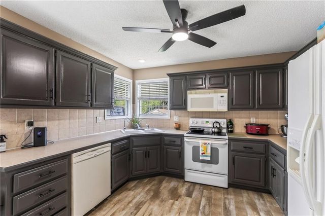 303 Crystal Drive, Belton, MO 64012