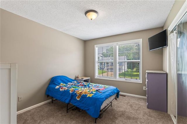 303 Crystal Drive, Belton, MO 64012