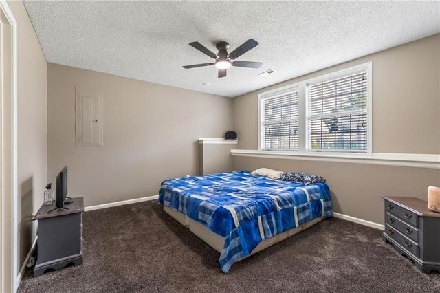 303 Crystal Drive, Belton, MO 64012