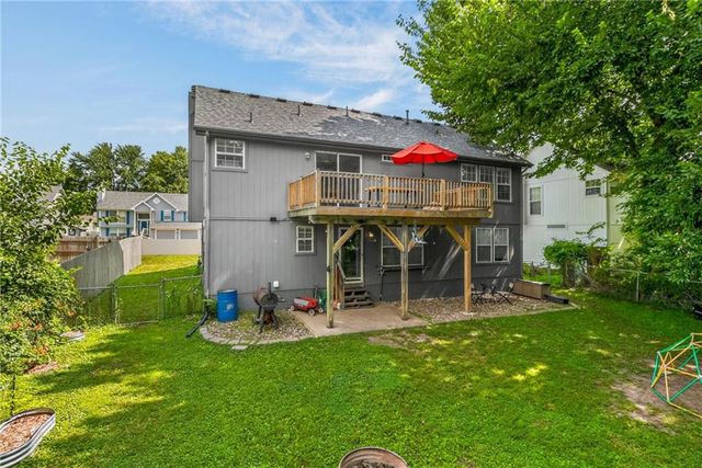 303 Crystal Drive, Belton, MO 64012