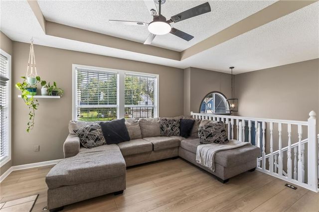 303 Crystal Drive, Belton, MO 64012