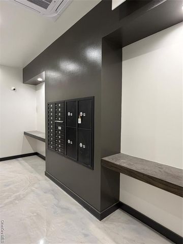 40-09 29th Street 2E, Long Island City, NY 11101