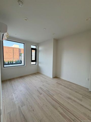 40-09 29th Street 2E, Long Island City, NY 11101