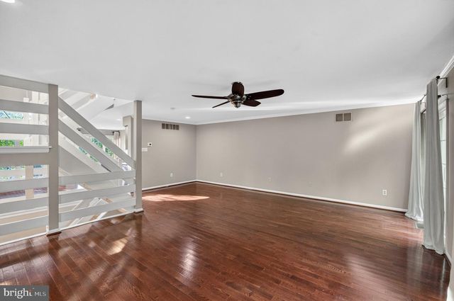 113 WHISTLING SWAN LN, Downingtown, PA 19335