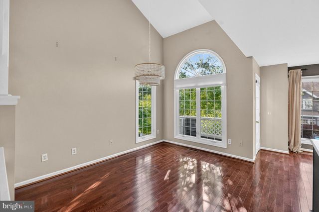 113 WHISTLING SWAN LN, Downingtown, PA 19335