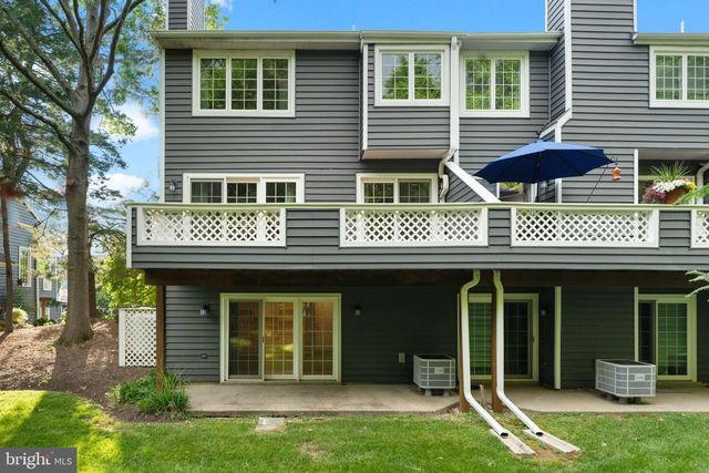 113 WHISTLING SWAN LN, Downingtown, PA 19335