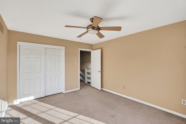 113 WHISTLING SWAN LN, Downingtown, PA 19335