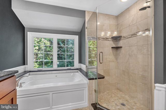 113 WHISTLING SWAN LN, Downingtown, PA 19335