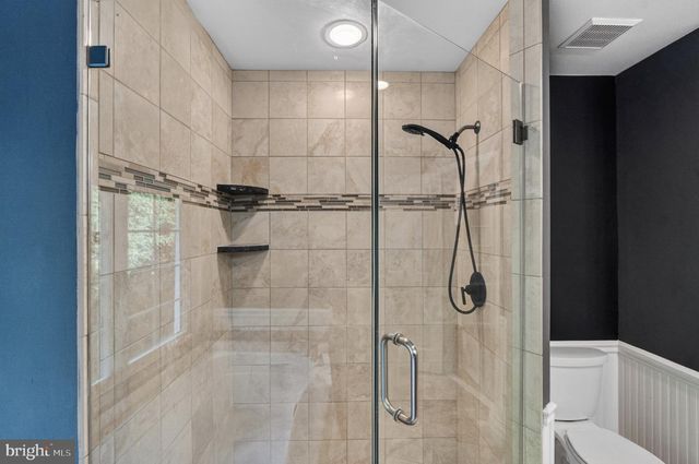 113 WHISTLING SWAN LN, Downingtown, PA 19335