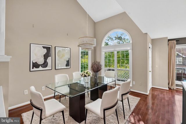 113 WHISTLING SWAN LN, Downingtown, PA 19335