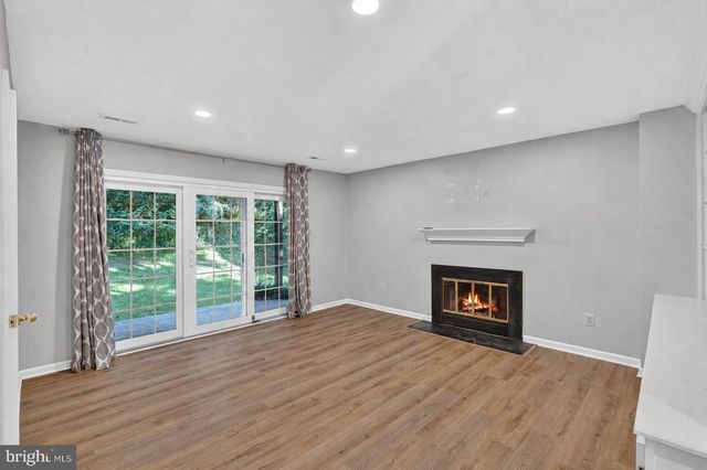 113 WHISTLING SWAN LN, Downingtown, PA 19335