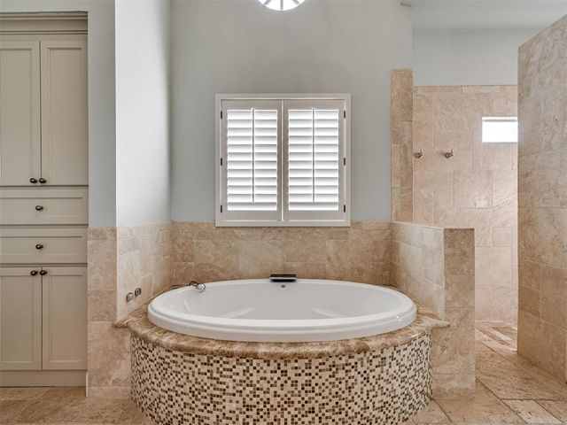 14004 Lago Strada, Oklahoma City, OK 73170