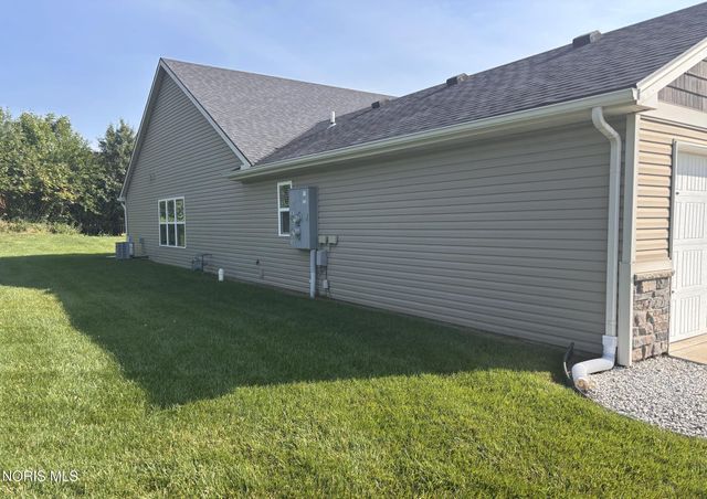 10610 River Oaks Drive, Perrysburg, OH 43551