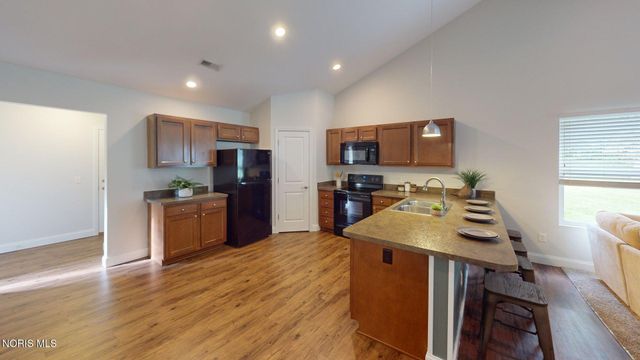 10610 River Oaks Drive, Perrysburg, OH 43551