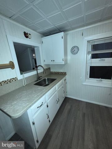 381 STEWART AVE, Jenkintown, PA 19046