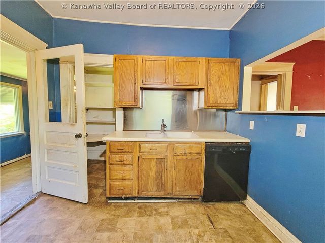 859 Anaconda Avenue, Charleston, WV 25302