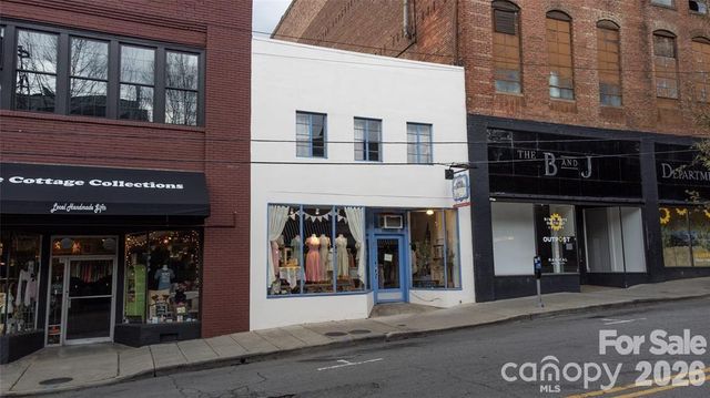 28 N Lexington Avenue, Asheville, NC 28801