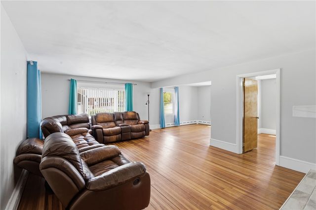 3 Wabasso Terrace, Middletown, RI 02842