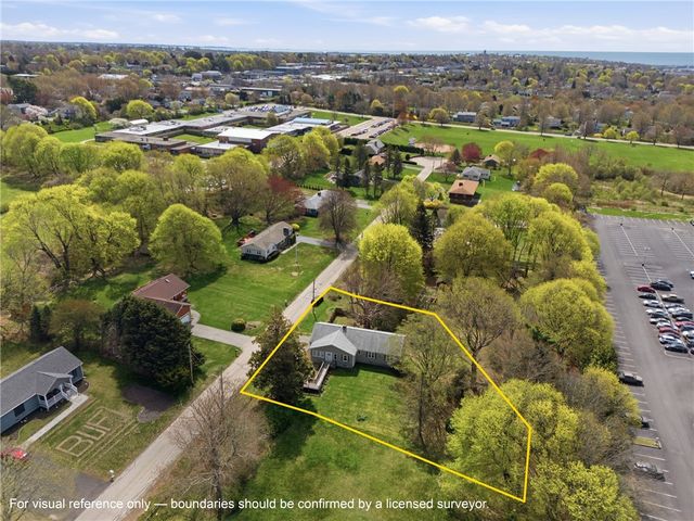 3 Wabasso Terrace, Middletown, RI 02842