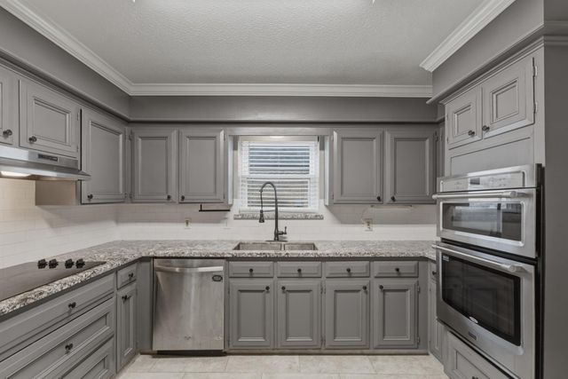 1306 Dominion Drive, Katy, TX 77450