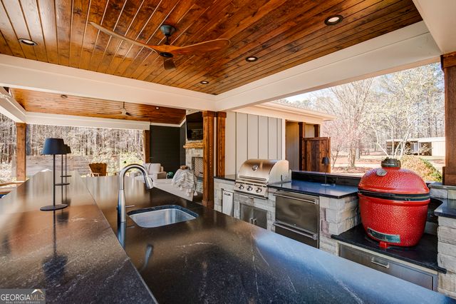 223 Rising Star Road, Fayetteville, GA 30215