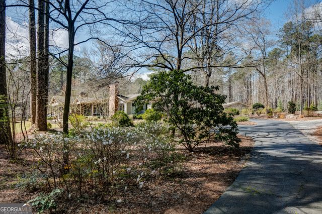 223 Rising Star Road, Fayetteville, GA 30215