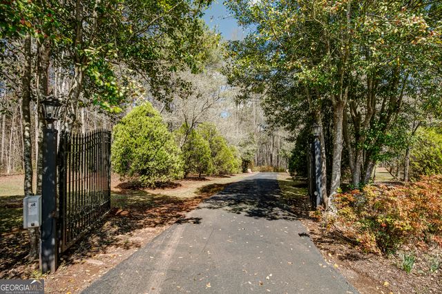 223 Rising Star Road, Fayetteville, GA 30215